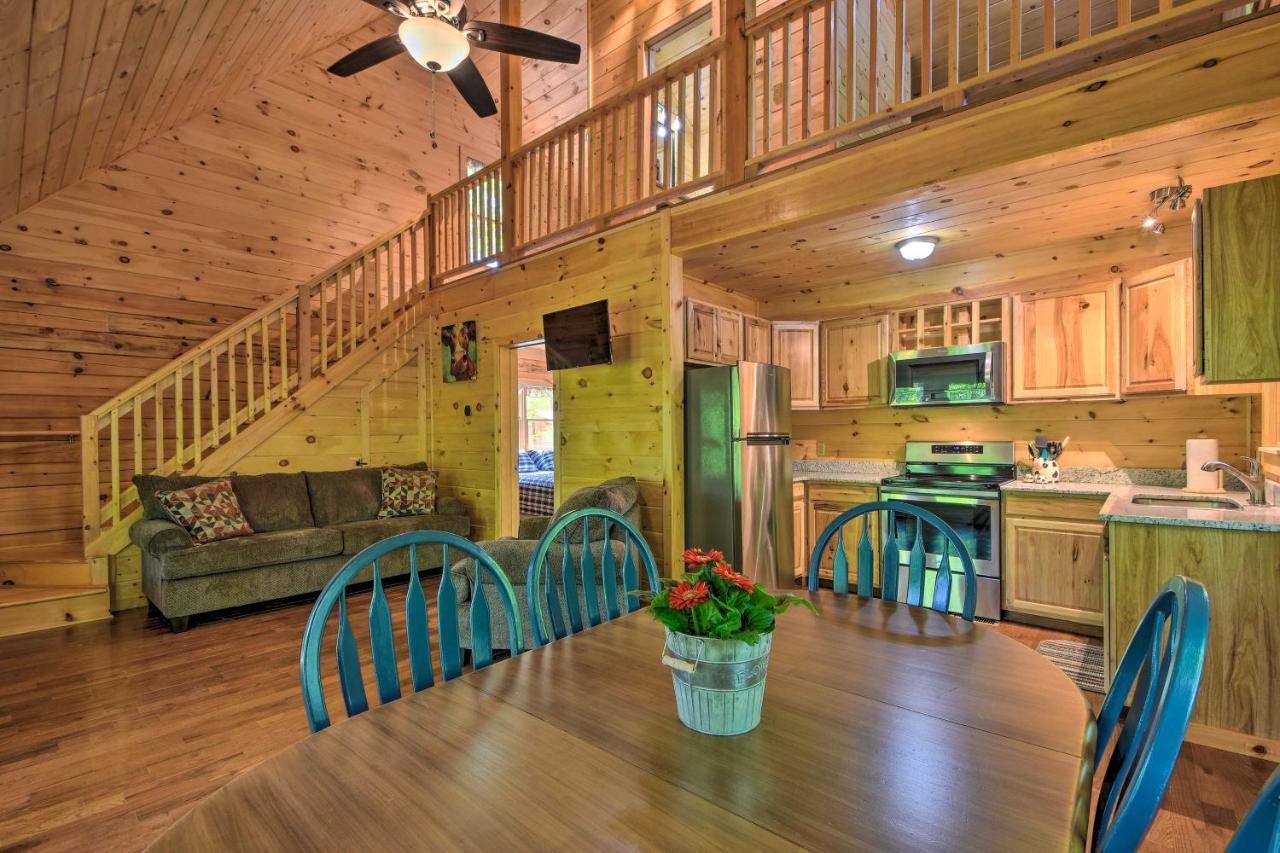 Murphy Cabin With Spacious Deck And Forest Views! Exteriér fotografie
